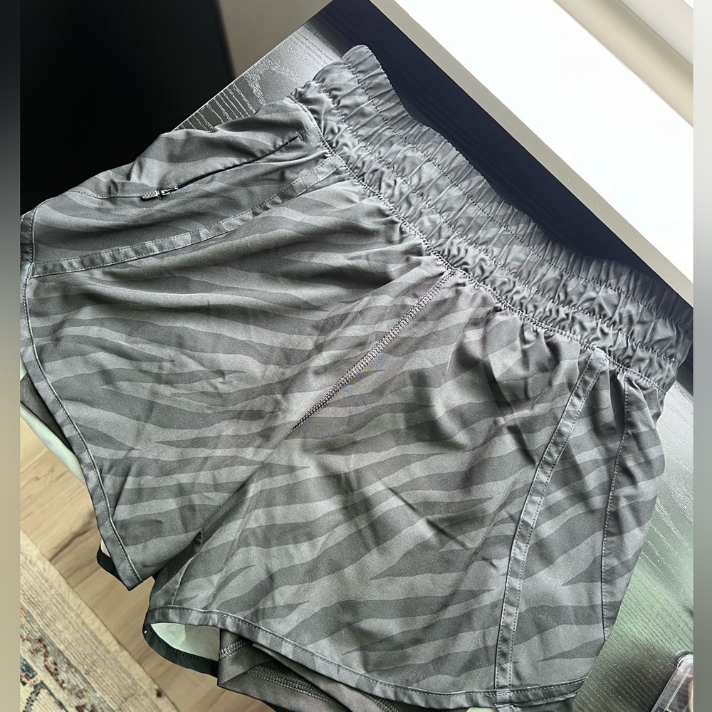 Avia double lined running shorts zebra print